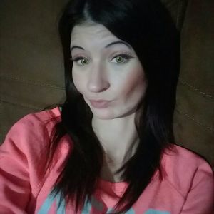 Meet your Posher, Kay